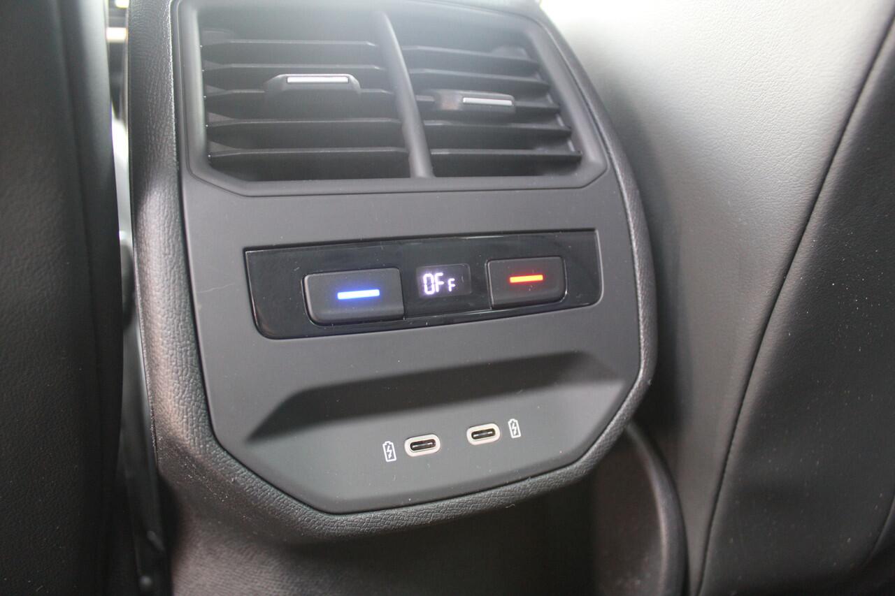 Cupra Formentor 2.0 TSI 4DRIVE 310pk Sport stoelen l Adaptief cruise control l Stoel + Stuur verwarming l 360 sensoren + achterruit camera l automatisch parkeren