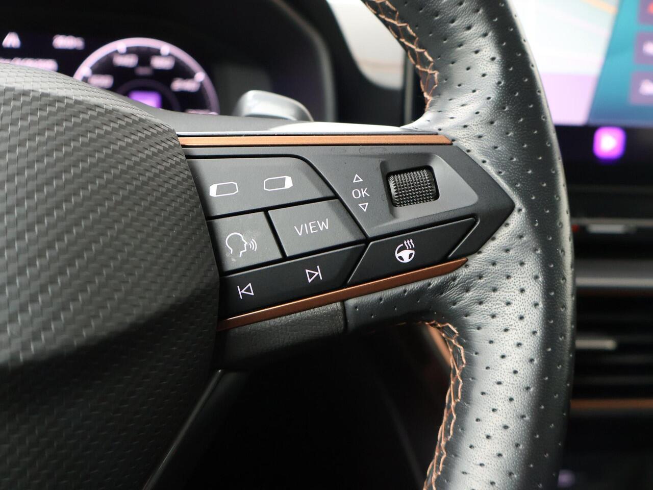 Cupra Formentor 1.4 e-Hybrid Adrenaline | 245 PK | SoH 89% | Led verlichting | Navigatiesysteem | Voorstoelen verwarmd | 19" LM velgen |