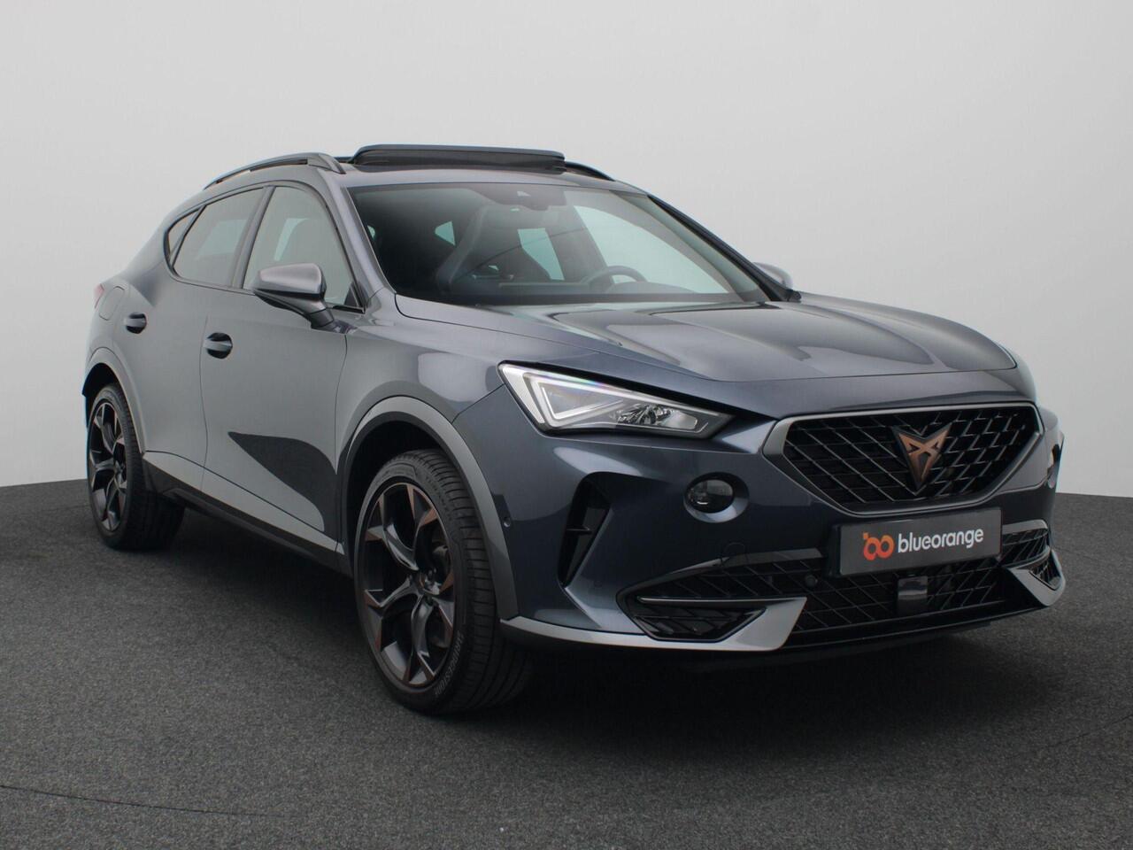 Cupra Formentor 1.4 e-Hybrid VZ Performance 245PK DSG panoramadak, keyless, dodehoek assistent, achteruitrijcamera, 19" lichtmetaal