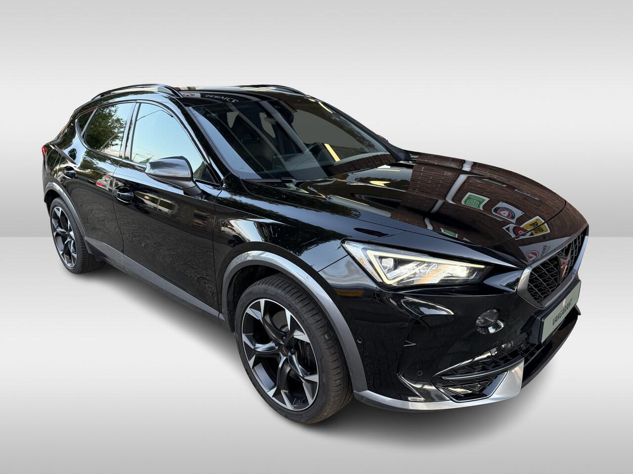 Cupra Formentor 1.4 e-Hybrid VZ Performance | 245 pk / 180Kw gecombineerd | | verwarmde stoelen + stuurwiel | half leder bekleding | Apple Carplay/Android Auto |