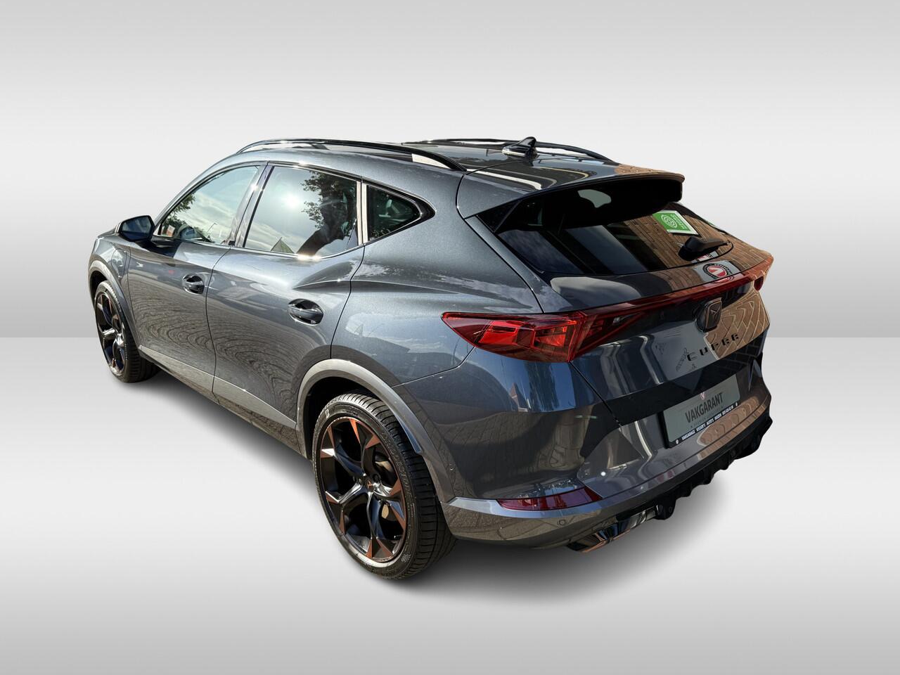 Cupra Formentor 1.4 e-Hybrid VZ Performance copper | 245 pk / 180Kw gecombineerd | elektrische trekhaak | verwarmde stoelen + stuurwiel | half leder bekleding | Apple Carplay/Android Auto |