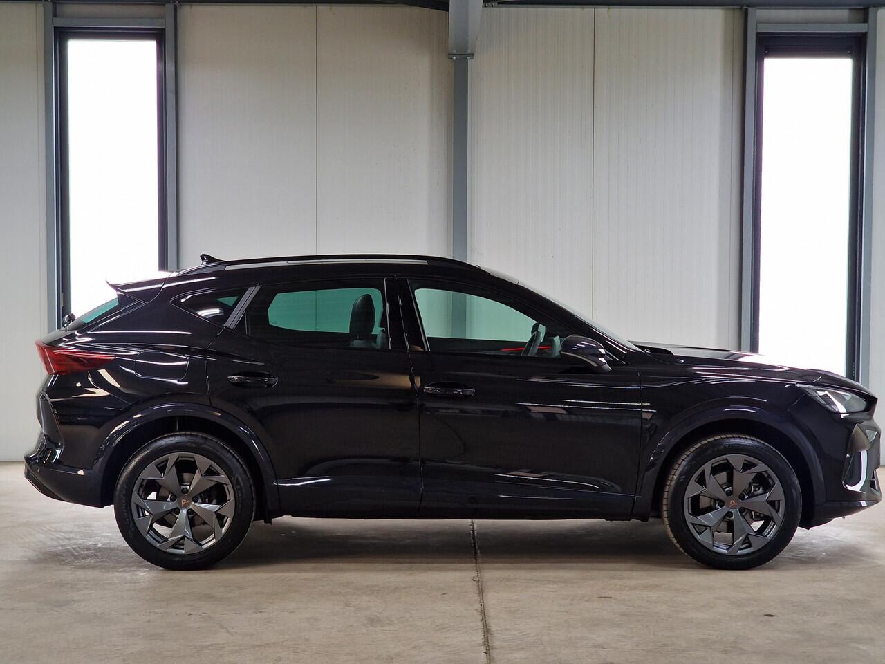 Cupra Formentor 1.5 TSI 150pk MHEV Facelift | Elek. Trekhaak | Elek. Panodak | Winter-pack | Elek. Achterklep | Draadloze lader