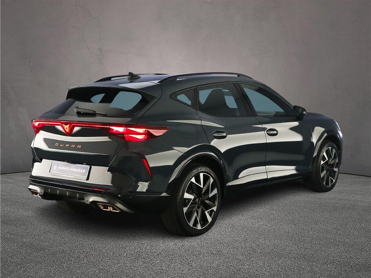 Cupra Formentor VZ Performance 1.5 TSI e-Hybrid 272pk DSG Automaat Trekhaak, Adaptive cruise control, Elektrische achterklep, Navigatie, Achteruitrijcamera