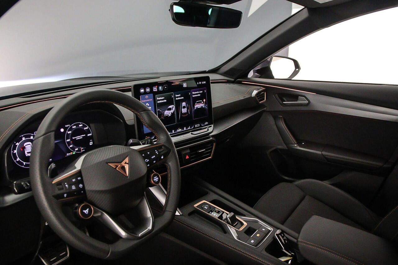 Cupra Formentor Business 1.5 TSI eHybrid 204pk DSG Automaat Trekhaak, Navigatie, Adaptive cruise control, 360 camera, Achteruitrijcamera, LED koplampen, Stuurwiel verwarmd