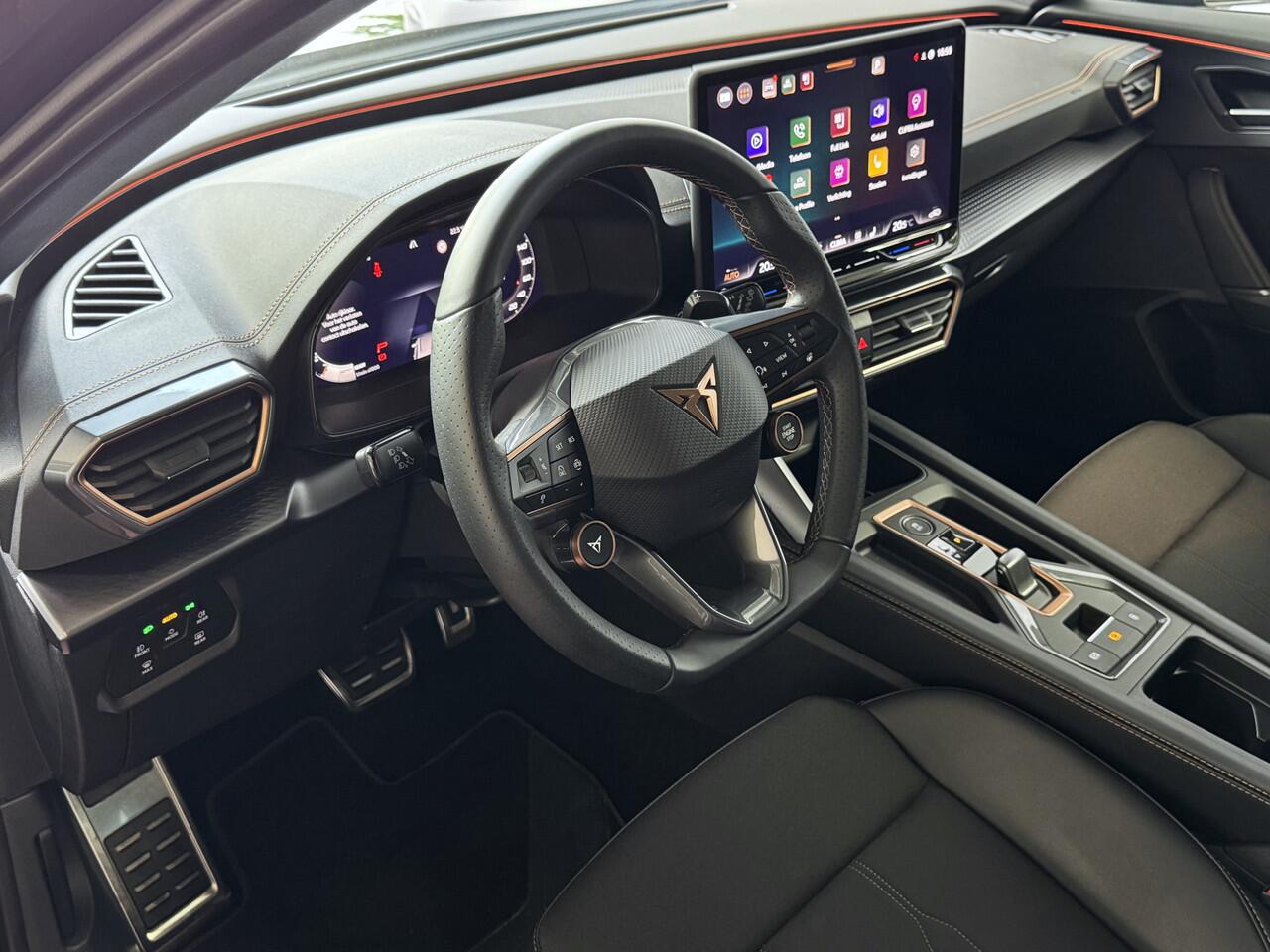 Cupra Formentor ?NW MODEL? 1.5 TSI 150PK CAMERA ELEK.TREKHAAK STOEL/STUUR ELEK.KLEP VERW. LED LEER CARPLAY ZWARTE.HEMEL 10/2024