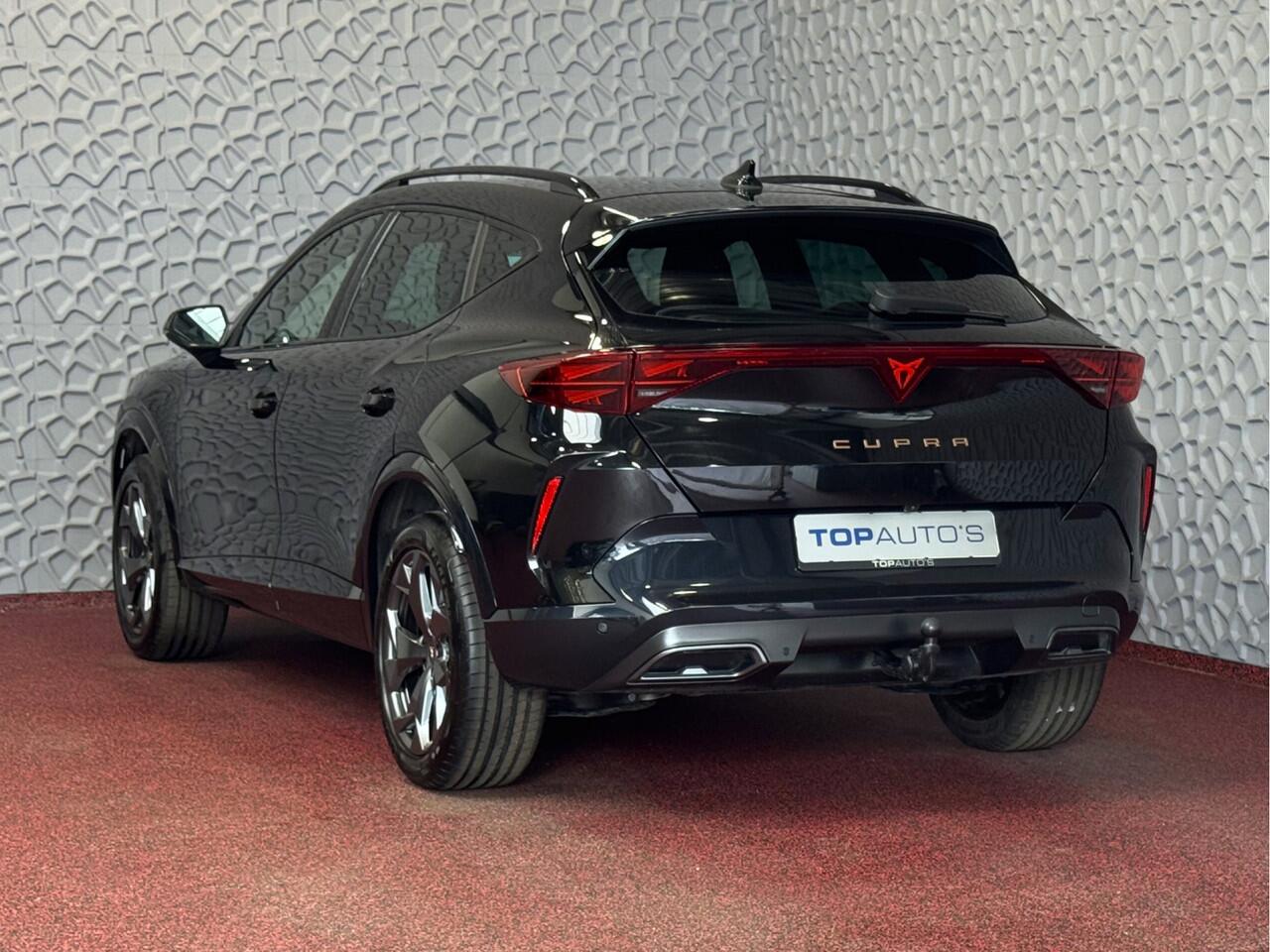 Cupra Formentor ?NW MODEL? 1.5 eTSI 150 MHEV CAMERA ELEK.TREKHAAK STOEL/STUUR ELEK.KLEP VERW. LED LEER CARPLAY ZWARTE.HEMEL 10/2024