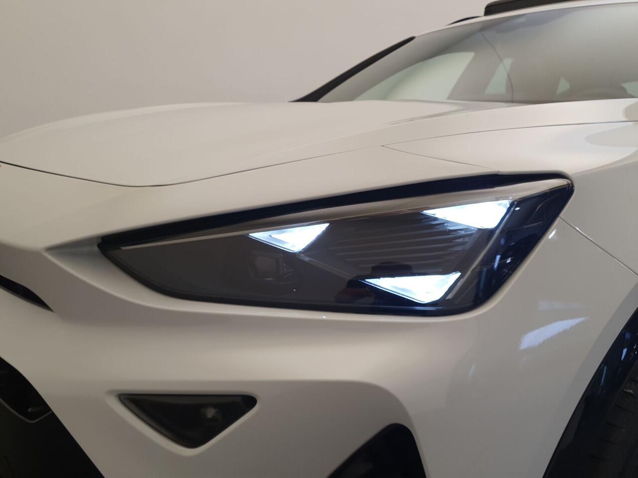 Cupra Formentor 1.5 TSI 150pk DSG/AUT MHEV facelift Wegklapbare trekhaak, Panoramadak, Winterpakket