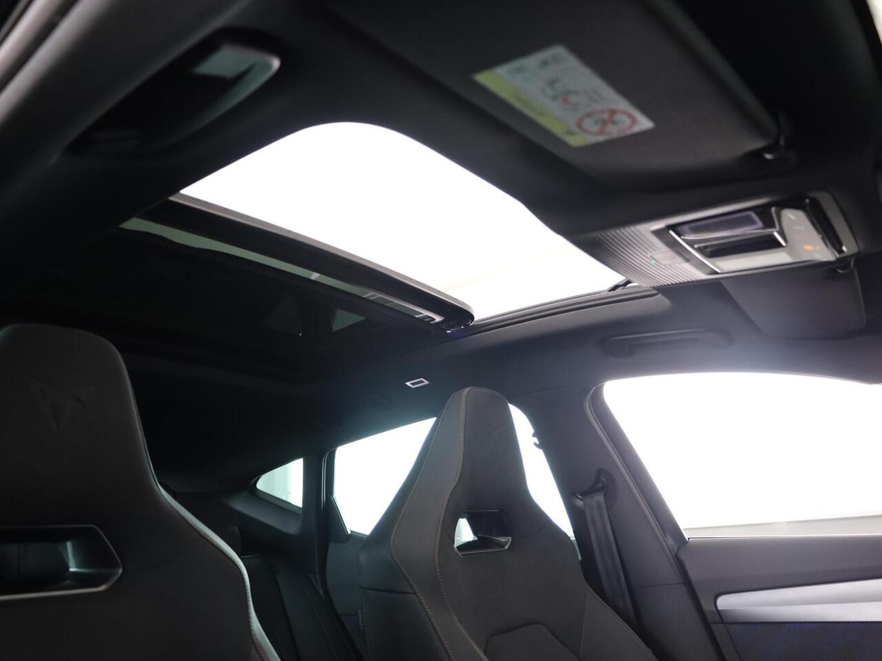 Cupra Formentor 1.5 TSI e-Hybrid VZ Performance 272pk| Panoramadak | Matrix verlichting | 19 inch lichtmetalen velgen