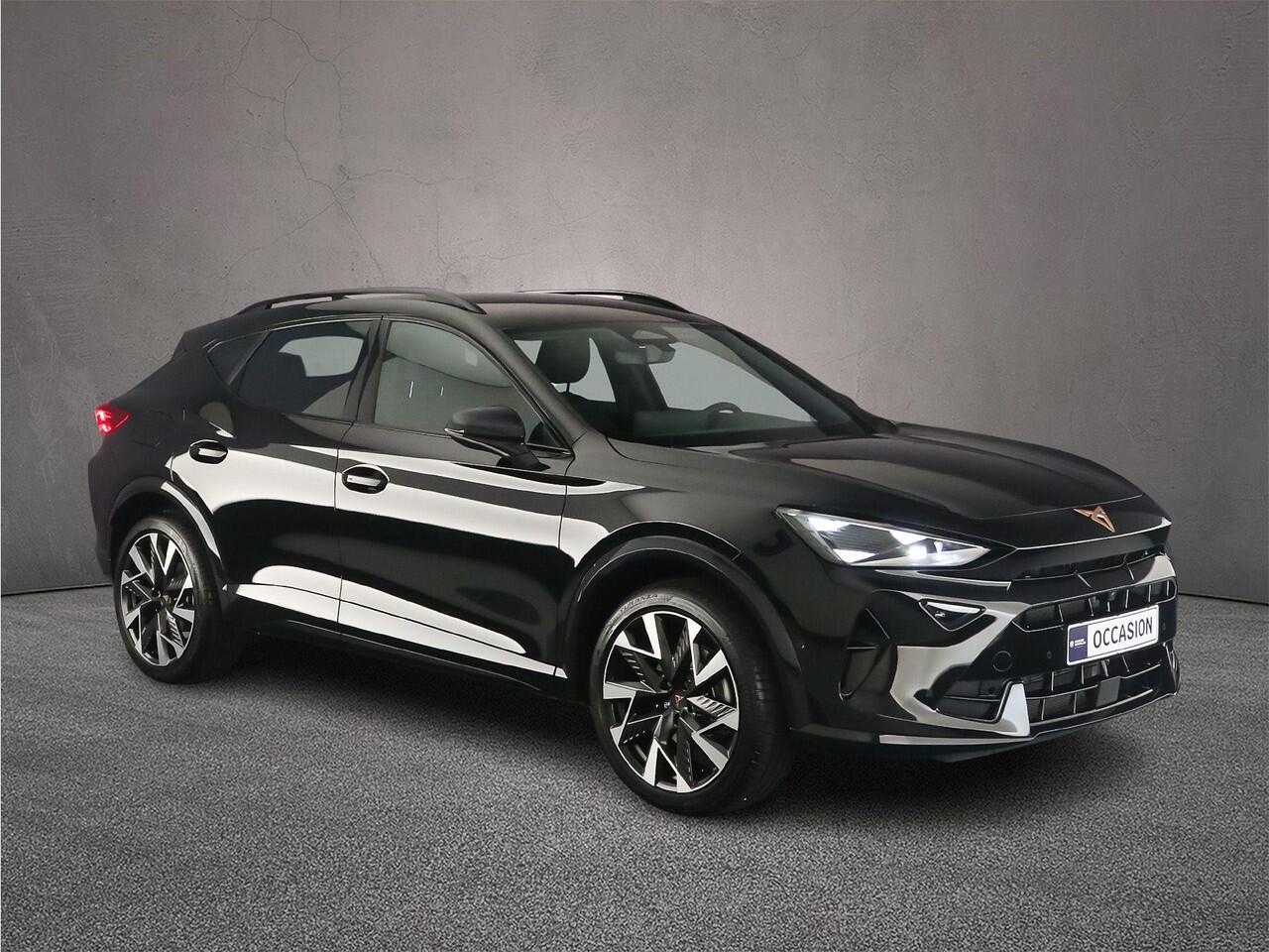 Cupra Formentor Business 1.5 TSI eHybrid 204pk DSG Automaat Trekhaak, Navigatie, Adaptive cruise control, 360 camera, Achteruitrijcamera, LED koplampen, Stuurwiel verwarmd