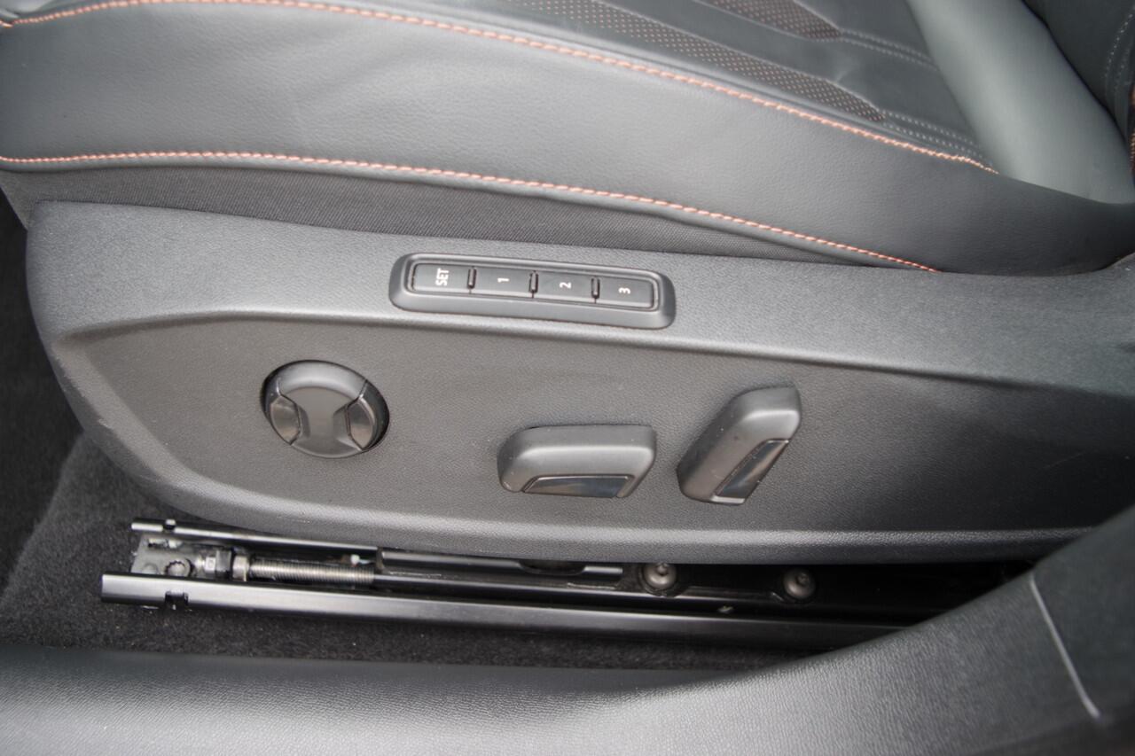 Cupra Formentor 1.4 Plug-In Hybride *15 + Voorradig in diverse uitvoeringen*