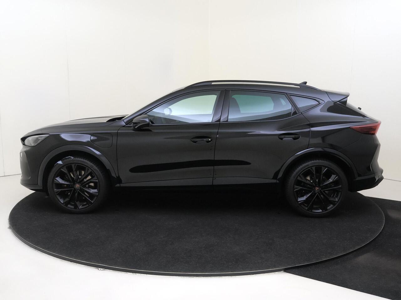 Cupra Formentor 1.5 TSI e-Hybrid VZ Performance | Sennheiser audio | Carplay | Dodehoek sensor | 360 camera | Adaptive cruise control | Navigatie