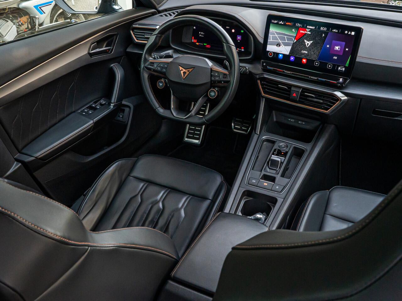 Cupra Formentor 1.4 e-Hybrid VZ Performance SPORTSTUUR ELEK VOL LEDER SCHAALSTOELEN CAMERA 19 INCH BLACK OPTIC