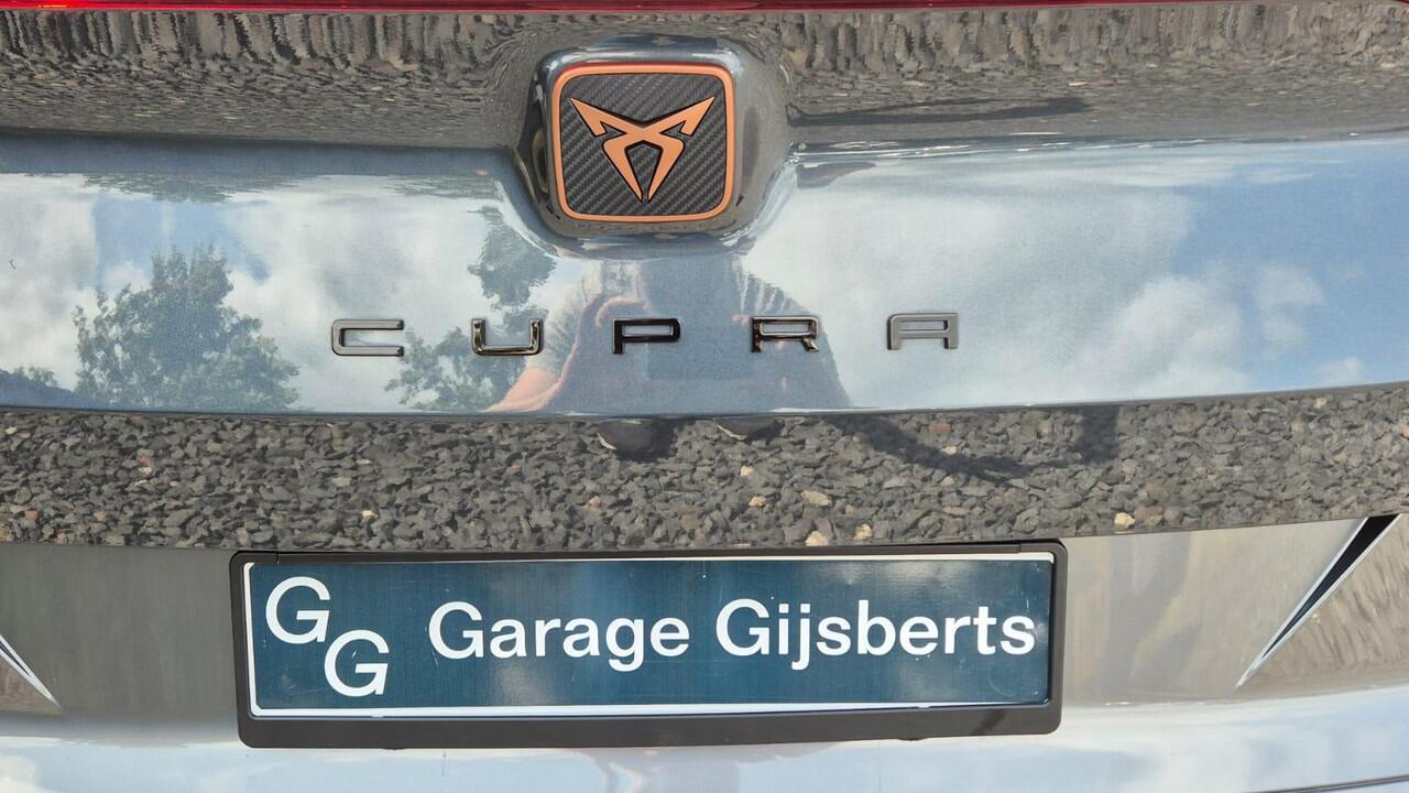Cupra Formentor 1.4 e-Hybrid Panorama dak - Camera achter - ACC - Stoel verwarming