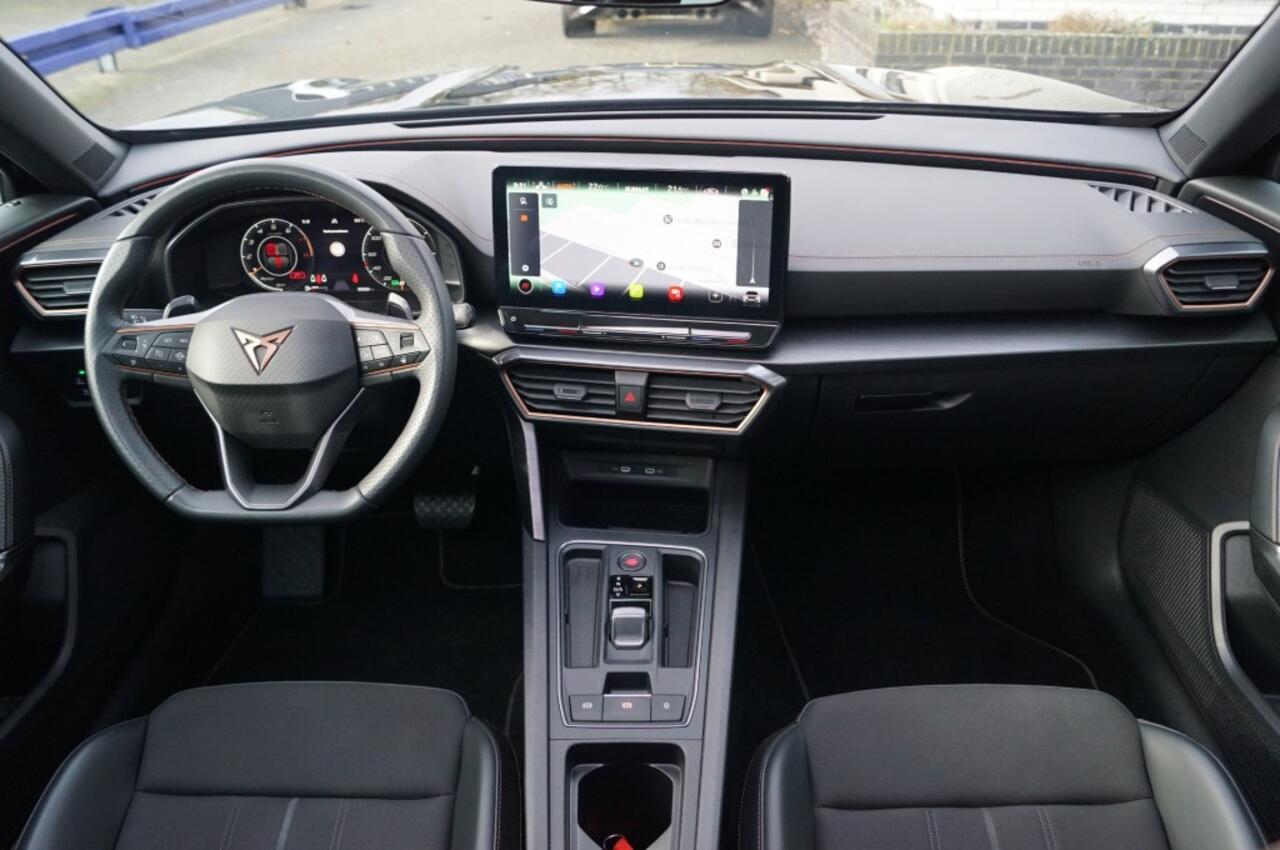 Cupra Formentor 1.5 TSI (150pk) DSG Panodak/Trekhaak/Memory/Kuipstoelen/19inch/DCC