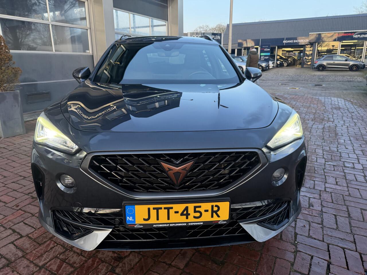 Cupra Formentor 1.4 e-Hybrid 1e eigenaar 19INCH,CAMERA f1 stuur Dealer onderhouden 204pk.
