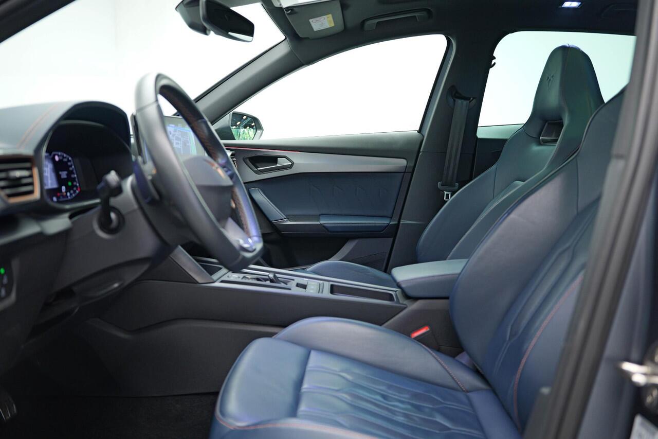 Cupra Formentor 1.4 e-Hybrid VZ Performance |Pano|360 Camera|Ambient|Dodehoek|Draadloos Laden|