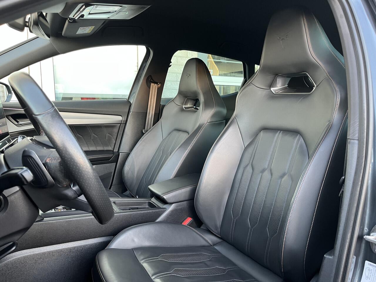 Cupra Formentor 1.4 e-Hybrid VZ Black Edition / AUTOMAAT/ 245PK/ LEDER/ 360 CAMERA/ PARK. SENSOREN/ RIJ-MODI/ STOEL-STUUR VERWARM./ KEYLESS/ ELEKTR. STOEL/ NAVI/ FULL LINK