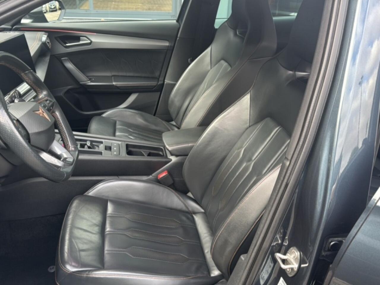 Cupra Formentor 1.4 TSI VZ COPPER EDITION ACC/TREKHAAK/CAMERA/NAVI/CARPLAY/LEDER/STOEL-STUURVERW.