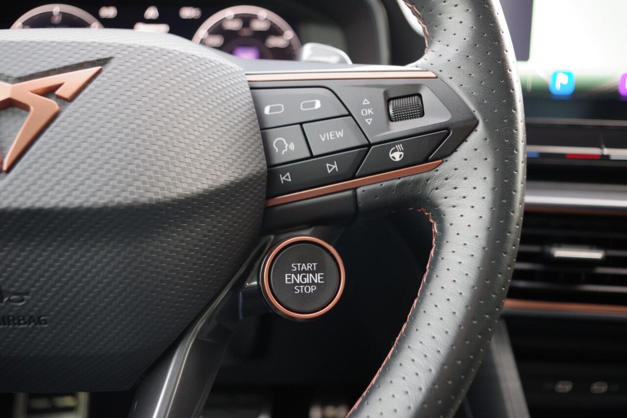 Cupra Formentor 1.4 e-Hybrid 245 PK VZ Copper Edition PHEV, Panoramadak, Kuipstoelen, Carplay, Camera