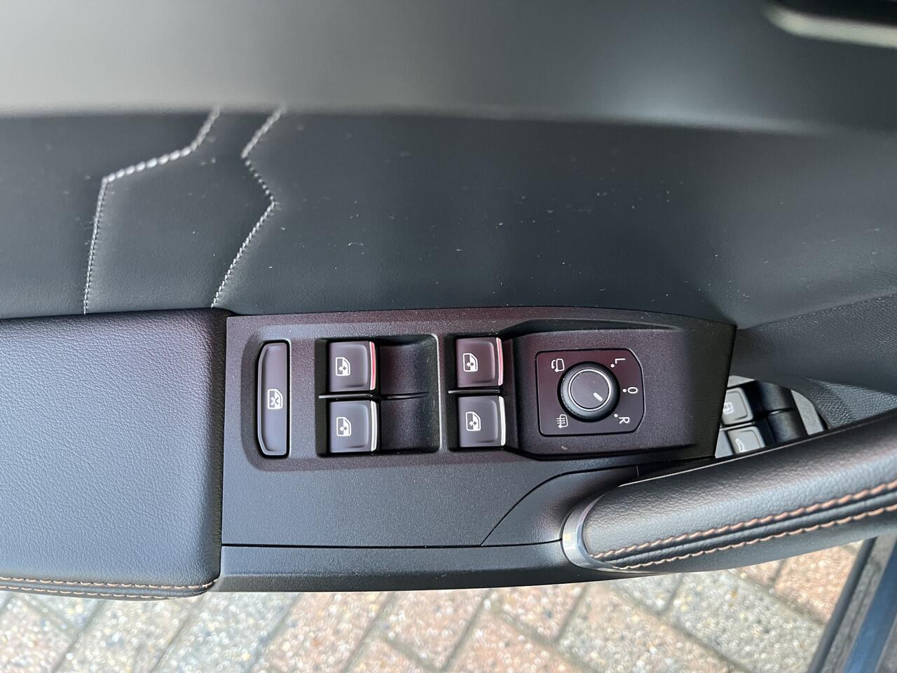 Cupra Formentor 1.4 e-Hybrid VZ Black Edition / AUTOMAAT/ 245PK/ LEDER/ 360 CAMERA/ PARK. SENSOREN/ RIJ-MODI/ STOEL-STUUR VERWARM./ KEYLESS/ ELEKTR. STOEL/ NAVI/ FULL LINK