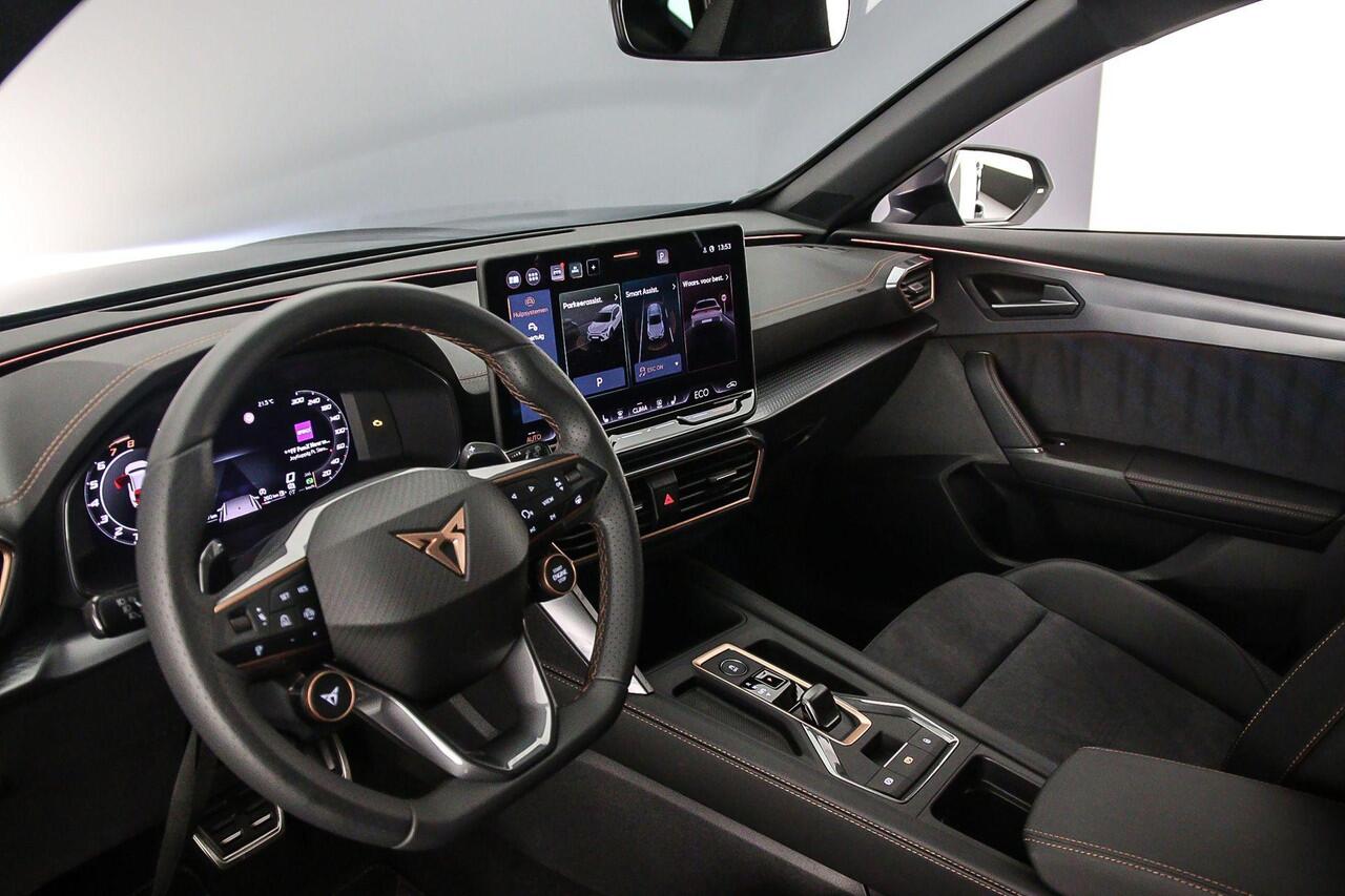 Cupra Formentor VZ Performance 1.5 TSI e-Hybrid 272pk DSG Automaat Trekhaak, Elektrische achterklep, Adaptive cruise control, Achteruitrijcamera, LED koplampen, Stuurwiel verwarmd
