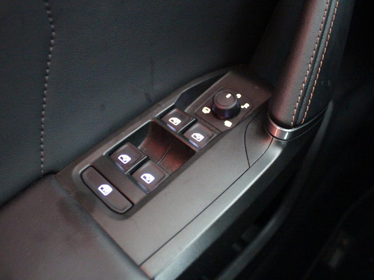 Cupra Formentor 1.4 e-Hybrid Business | ACC | Clima | Navi |* 27 t/m 31 dec eindejaarsshow!!