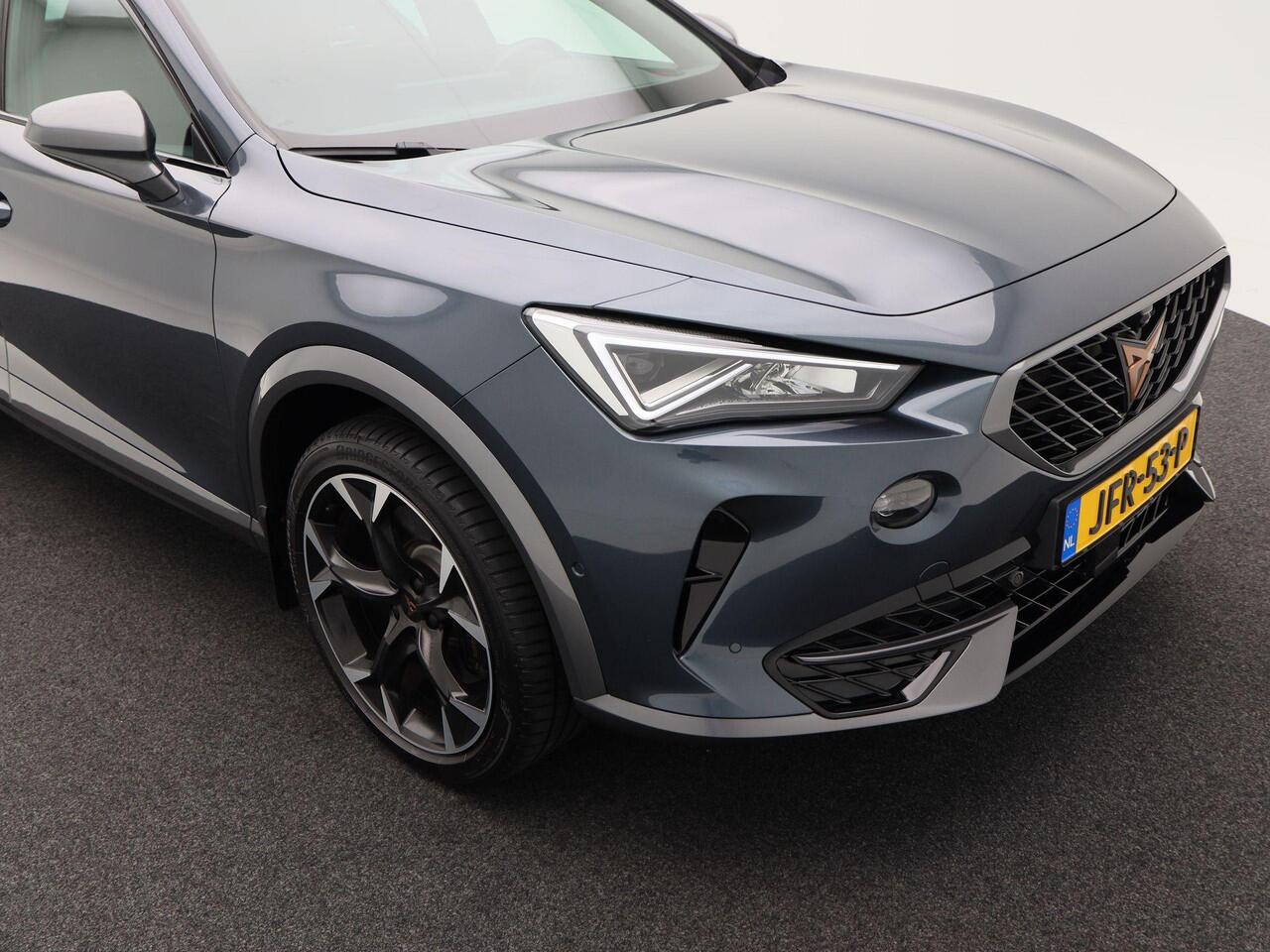 Cupra Formentor 1.4 e-Hybrid VZ 245 Pk Automaat Performance | Full LED | 19 Inch | 360 Camera | Navigatie | Winterpakket | Trekhaak | Copper Seats | 28.228 Km!!