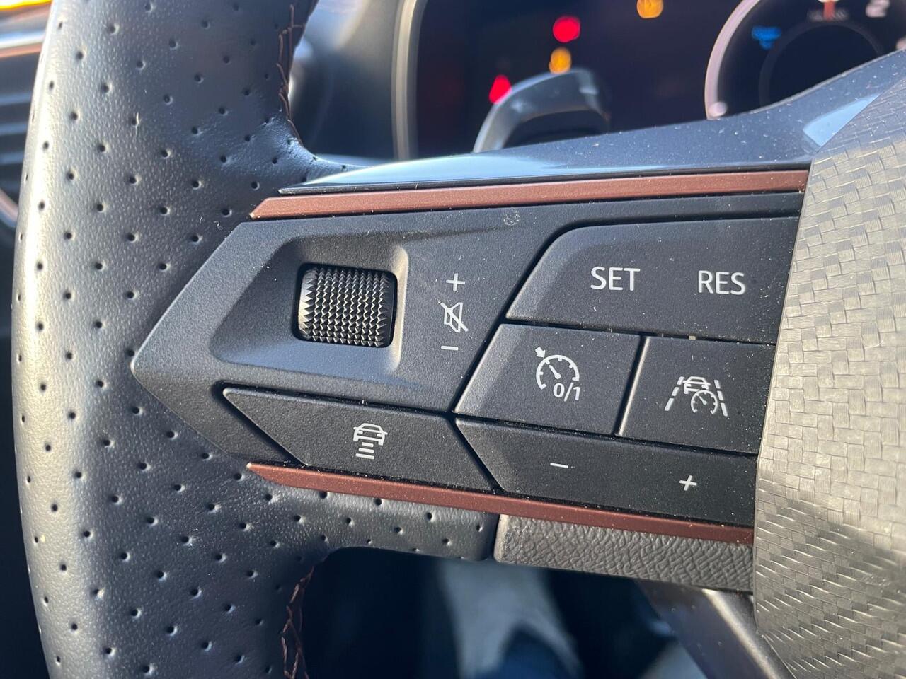 Cupra Formentor 1.4 e-Hybrid Business Bj 2021 Km 68.175 Dealer onderhouden 245pk