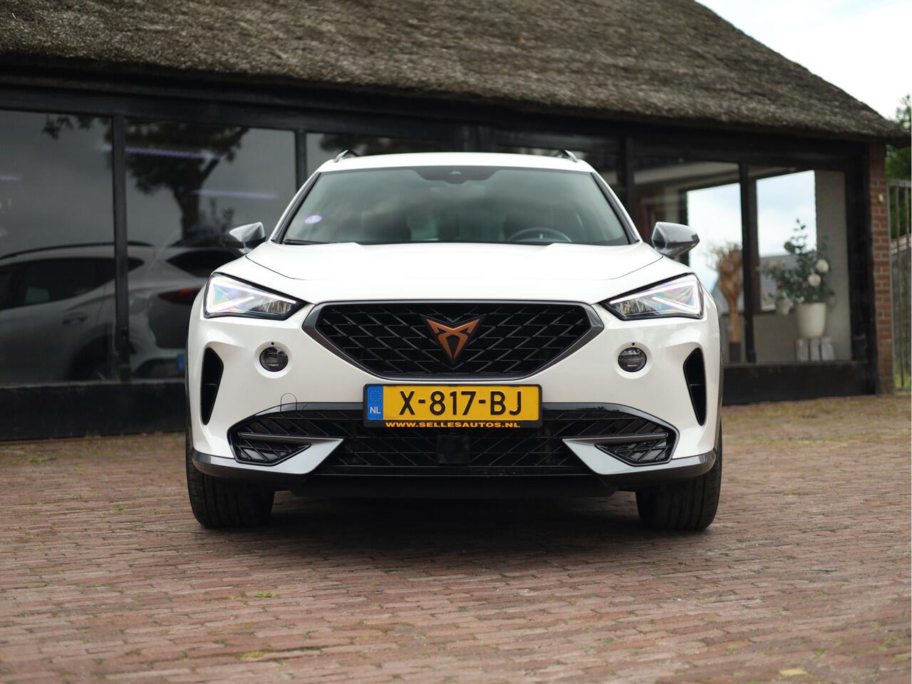 Cupra Formentor 1.4 TSI e-Hybrid Essential Stuurverwarming | Applecarplay |