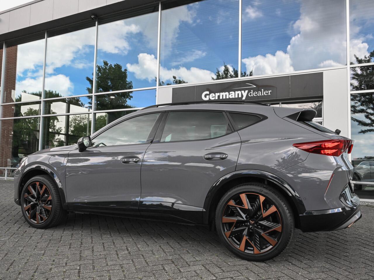 Cupra Formentor 1.5TSI eHybrid 272pk VZ Performance NIEUW! Pano 19-Inch Sennheiser Sfeerverl DCC Keyless ACC VOL!!!