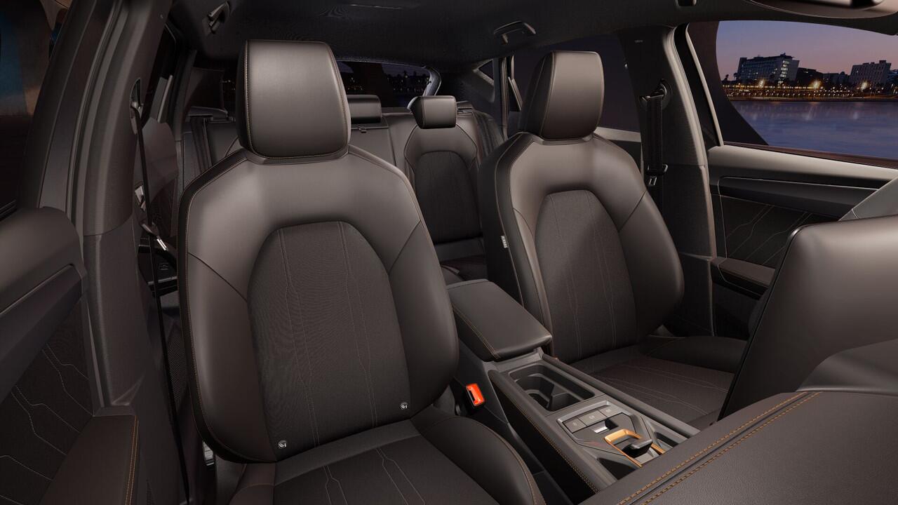 Cupra Leon 1.5 TSI e-Hybrid 204 6DSG Business | Achteruitrijcamera | Digitaal instrumentenpaneel (Virtual Cockpit) | Draadloze Apple CarPlay(TM), Android Auto(TM)