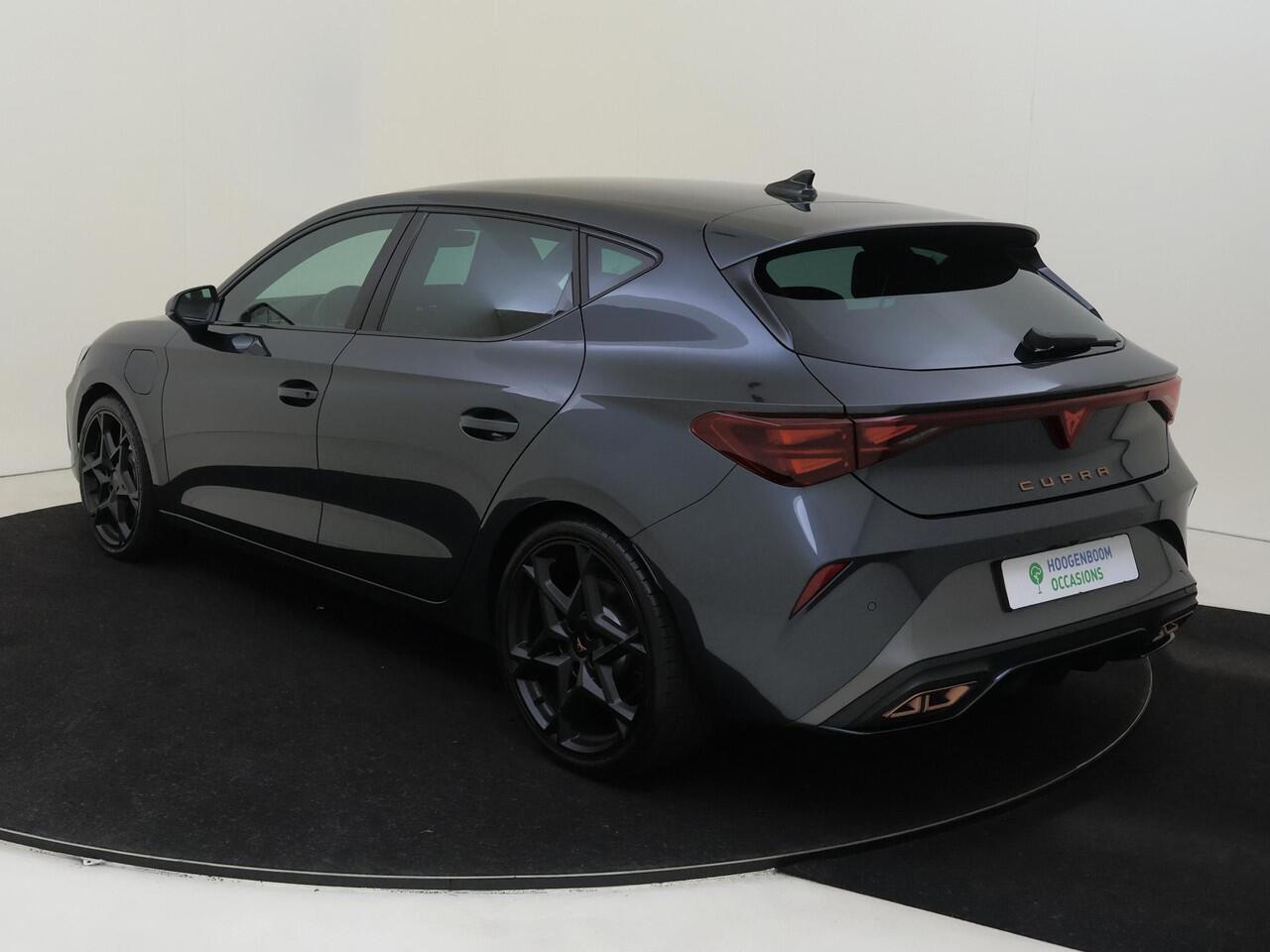 Cupra Leon 1.5 TSI e-Hybrid VZ Performance | Adaptieve demping | Dodehoek detectie | Cupra mode | Achteruitrijcamera | Stoel- en stuurwielverwarming | Keyless | Navigatie |