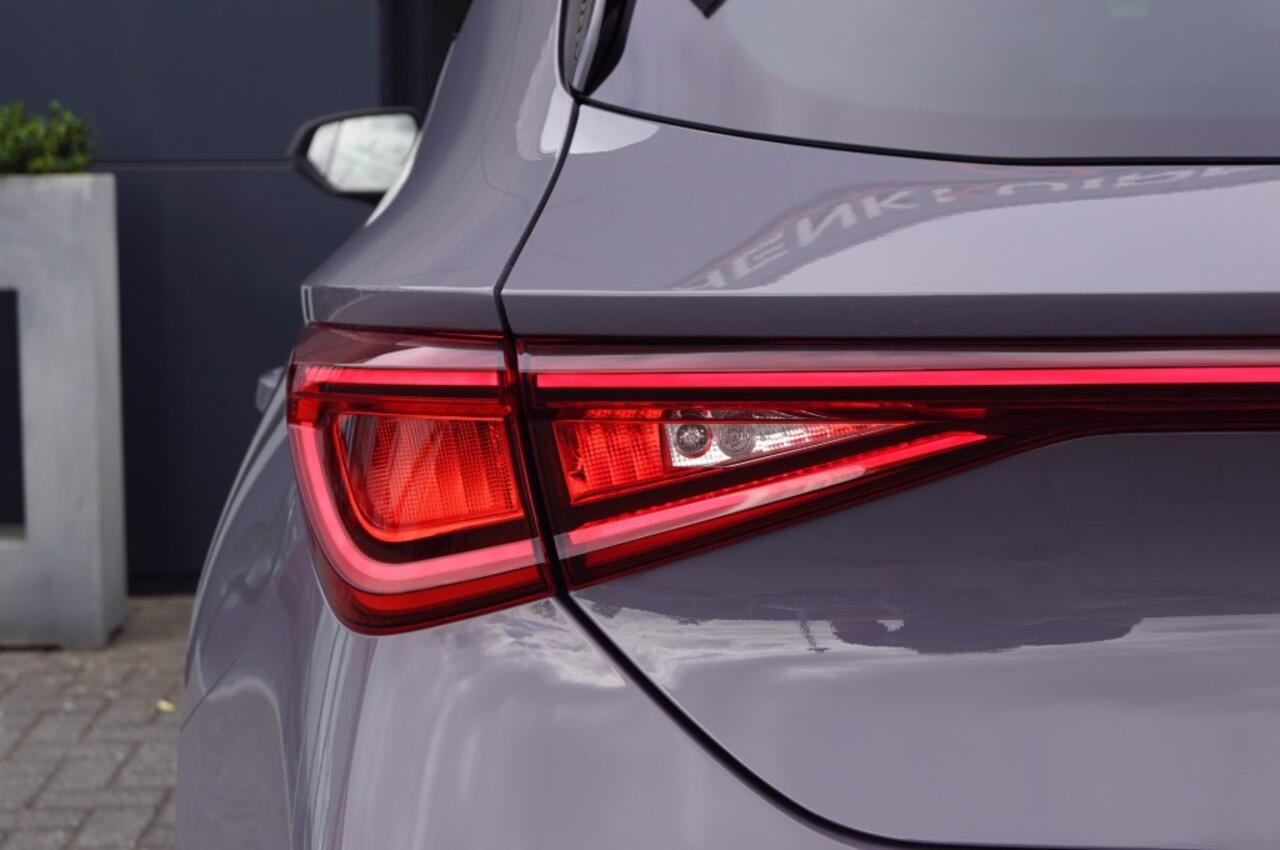 Cupra Leon 1.4 Hybrid 245pk VZ Performance / 19 LM /DCC /ACC / Camera