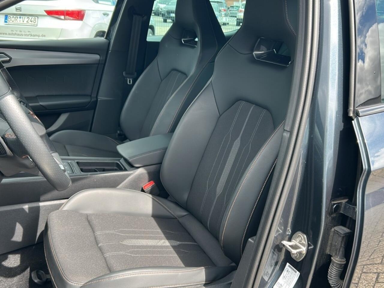 Cupra Leon 1.4 TSI DSG VZ E-HYBRID CAMERA/BREMBO/NAVI/ACC/CARPLAY/STOELVERW