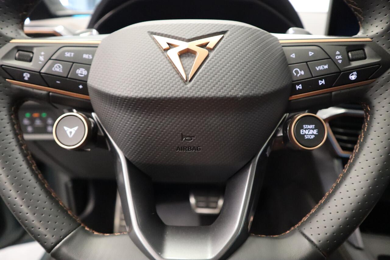 Cupra Leon 1.5 TSI e-Hybrid VZ Extreme Panoramadak Kuipstoelen Sennheiser 24 maanden garantie mogelijk (*vraag naar de voorwaarden)