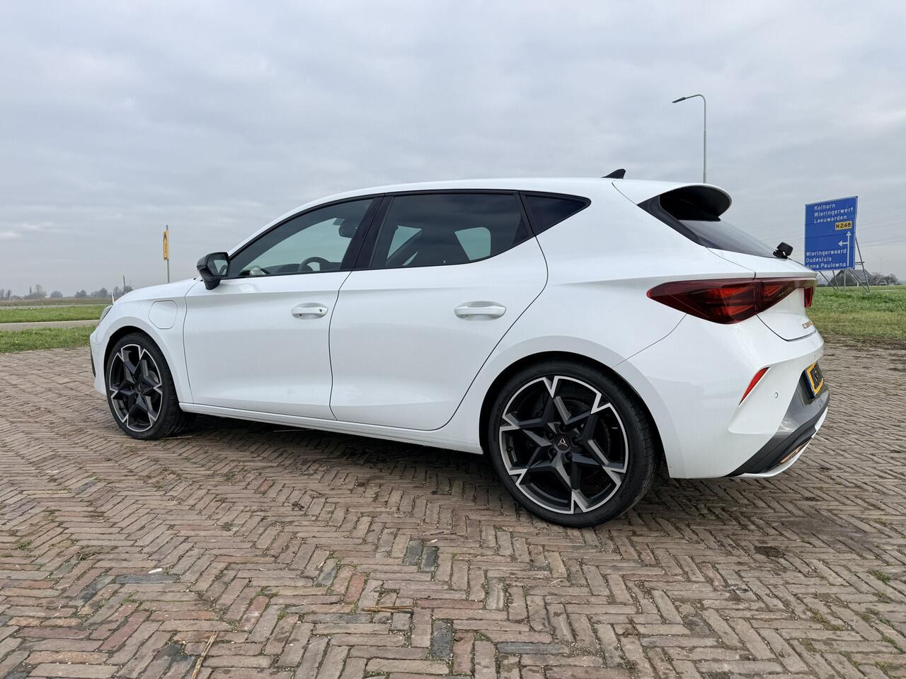 Cupra Leon 1.5 TSI e-Hybrid VZ 272 PK Extreme 200kW Full Hybrid Long Range 19" LM Volledige CUPRA fabrieksgarantie