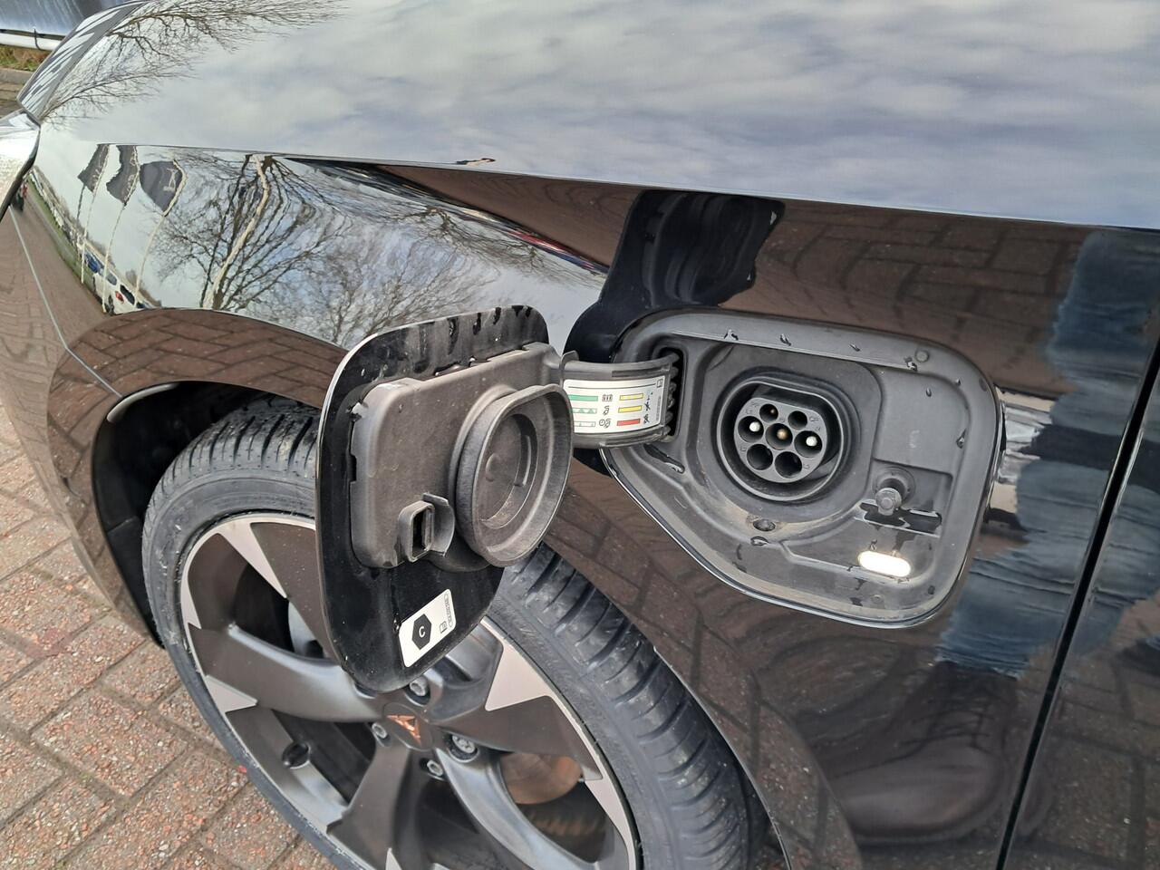 Cupra Leon 1.4 e-Hybrid VZ Performance Automaat | Clima | Cruise | Camera | LM Velgen | Vol lederen bekleding | Memory chairs | RIJKLAARPRIJS INCL 12 MAANDEN GARANTIE EN BEURT