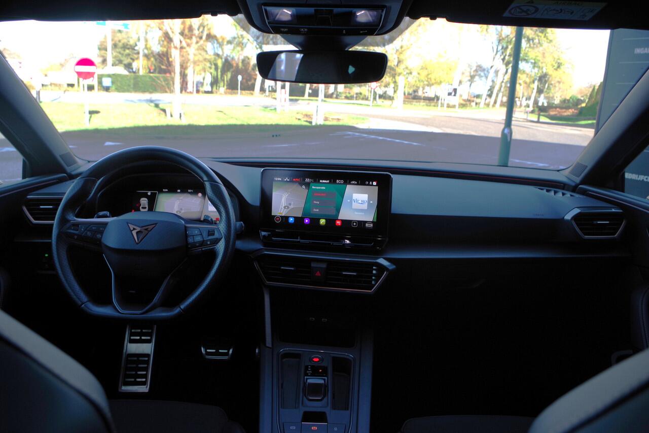 Cupra Leon 1.4 e-Hybrid 204 PK Performance PHEV, Panoramadak, Kuipstoelen, Adap. Cruise Control