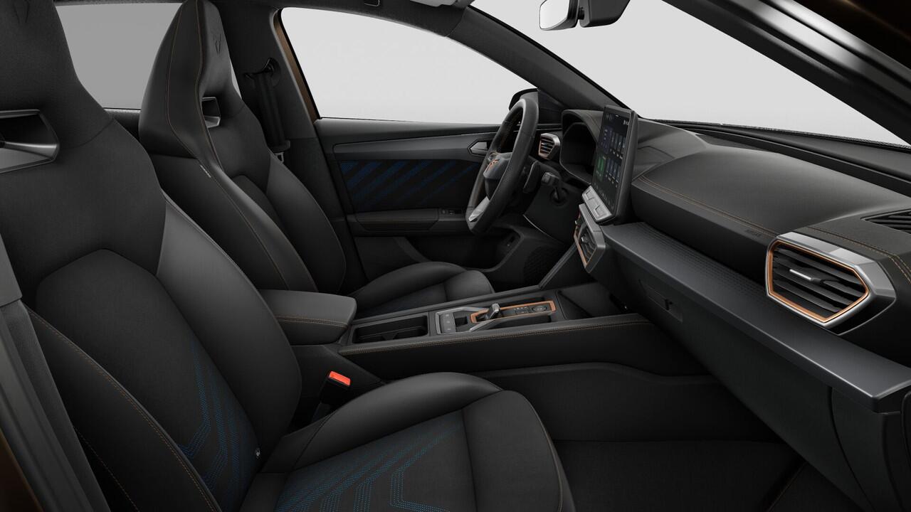 Cupra Leon 1.5 TSI e-Hybrid 272 6DSG VZ Performance | Achteruitrijcamera | Digitaal instrumentenpaneel (Virtual Cockpit) | Draadloze Apple CarPlay(TM), Android Auto(TM)