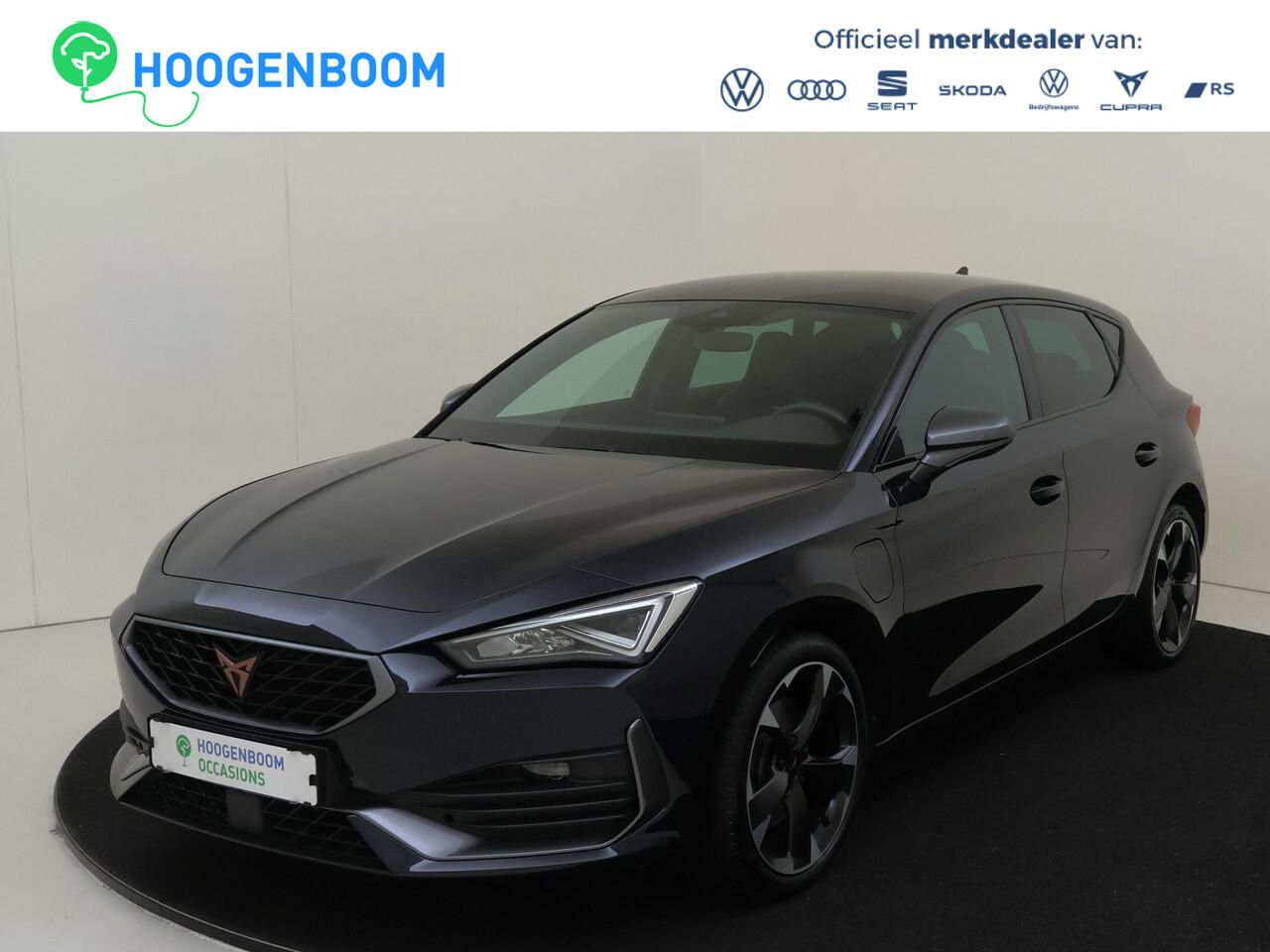 Cupra Leon 1.4 e-Hybrid Business | Adaptieve demping | Keyless | Dodehoek detectie | Navigatie | Stoel- en stuurwielverwarming | CarPlay | Sfeerverlichting |