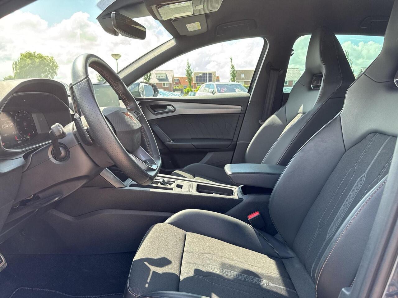 Cupra Leon 1.4 e-Hybrid Essential Limited | PHEV | 204Pk | A. Camera | Cruise control | PDC |