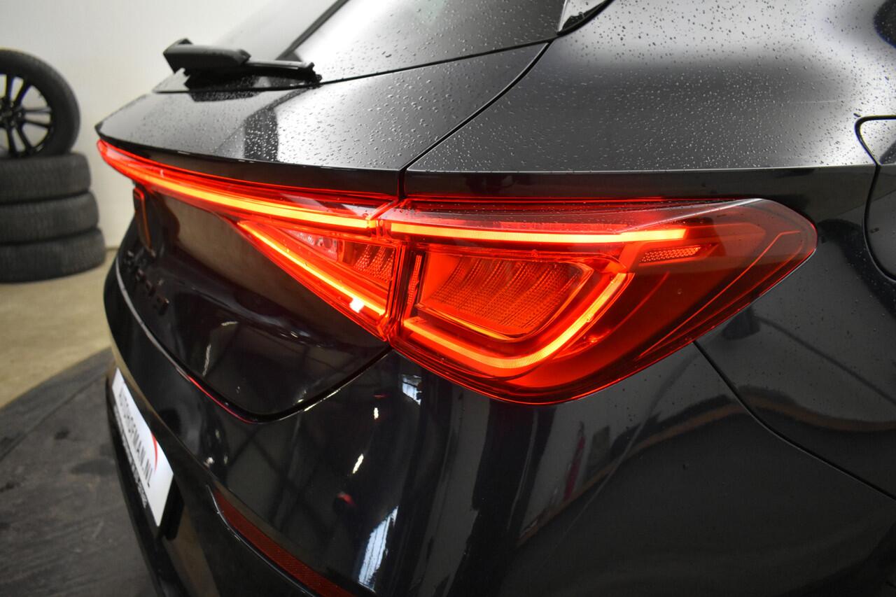 Cupra Leon 1.4 e-Hybrid VZ Black Edition 245PK Camera Virtual Stoel verw