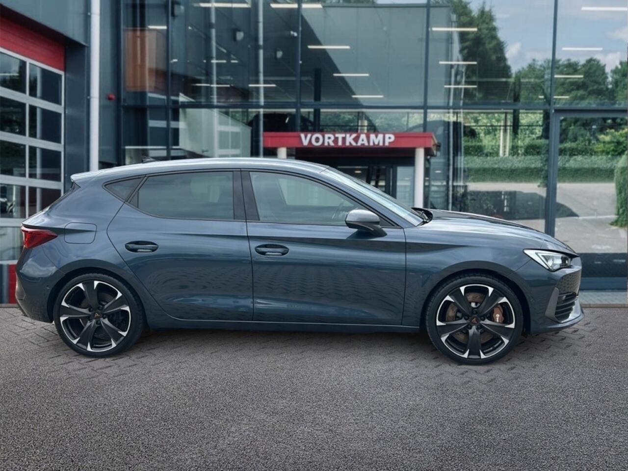 Cupra Leon 1.4 TSI DSG VZ E-HYBRID CAMERA/BREMBO/NAVI/ACC/CARPLAY/STOELVERW