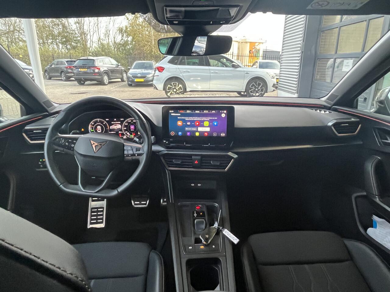 Cupra Leon 1.4 e-Hybrid Performance / 18 Inch / Kuipstoelen / Adaptive Cruise / Navigatie / 204PK