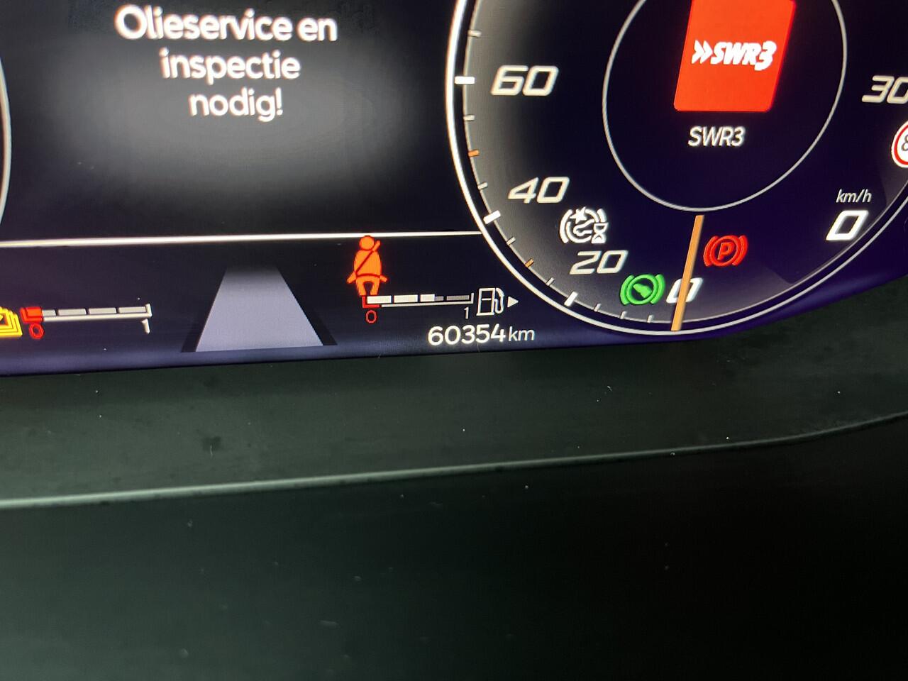 Cupra Leon 1.4 e-Hybrid VZ Black Edition / AUTOMAAT/ 245 PK/ PANO/ PARK. SENSOREN/ LEDER/ DCC/ MEMORY SEATS/ STOEL-STUURVERWARM./ KEYLESS/ ADAPT. CRUISE/ FULL LINK/ NAVI/ CLIMA/ DAB/ 19" LMV