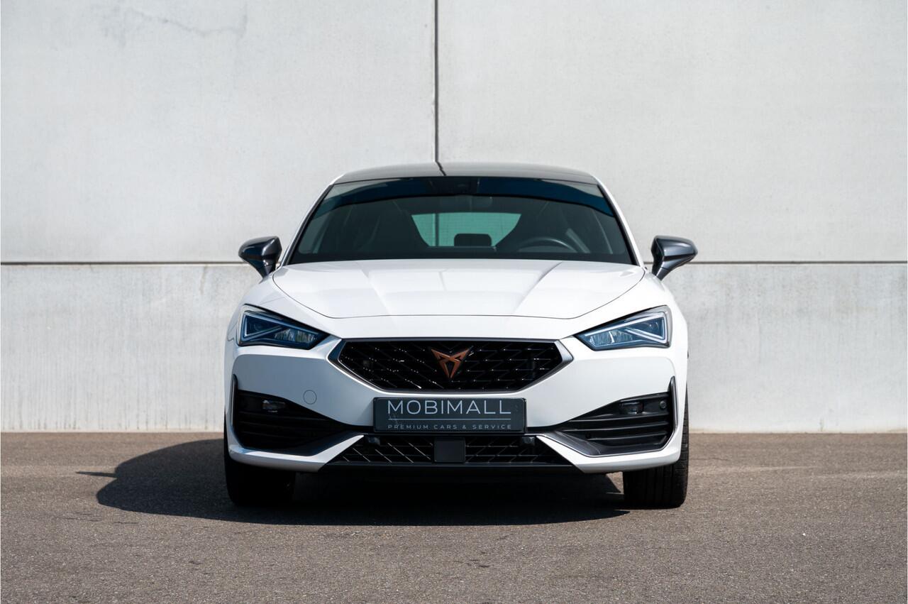 Cupra Leon 1.4 e-Hybrid VZ Business Ambiente verlichting / Keyless / Pano