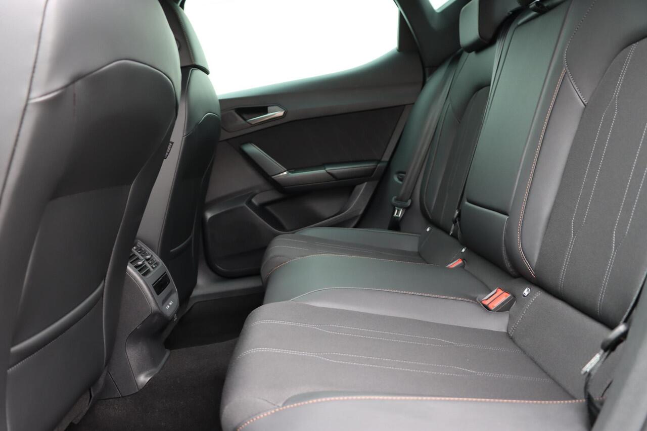 Cupra Leon 1.5 TSI eHybrid Business 204pk DSG6