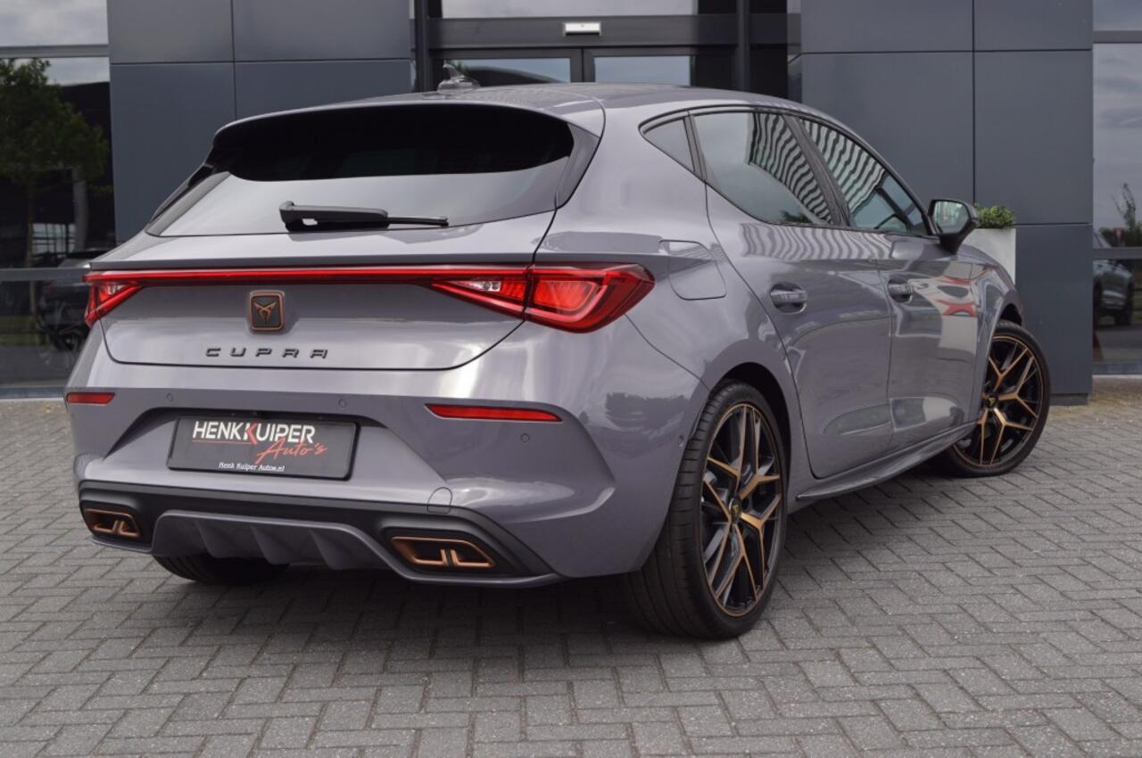 Cupra Leon 1.4 Hybrid 245pk VZ Performance / 19 LM /DCC /ACC / Camera