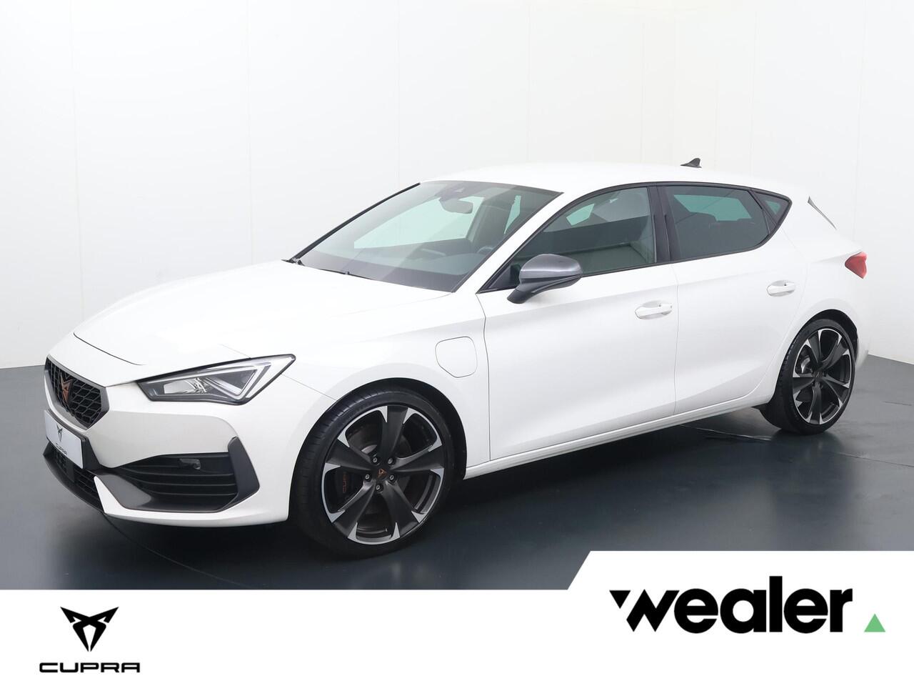 Cupra Leon 1.4 e-Hybrid VZ 245 | 245 PK | SoH 91% | Navigatie | Stoelverwarming | Stuurwielverwarming |