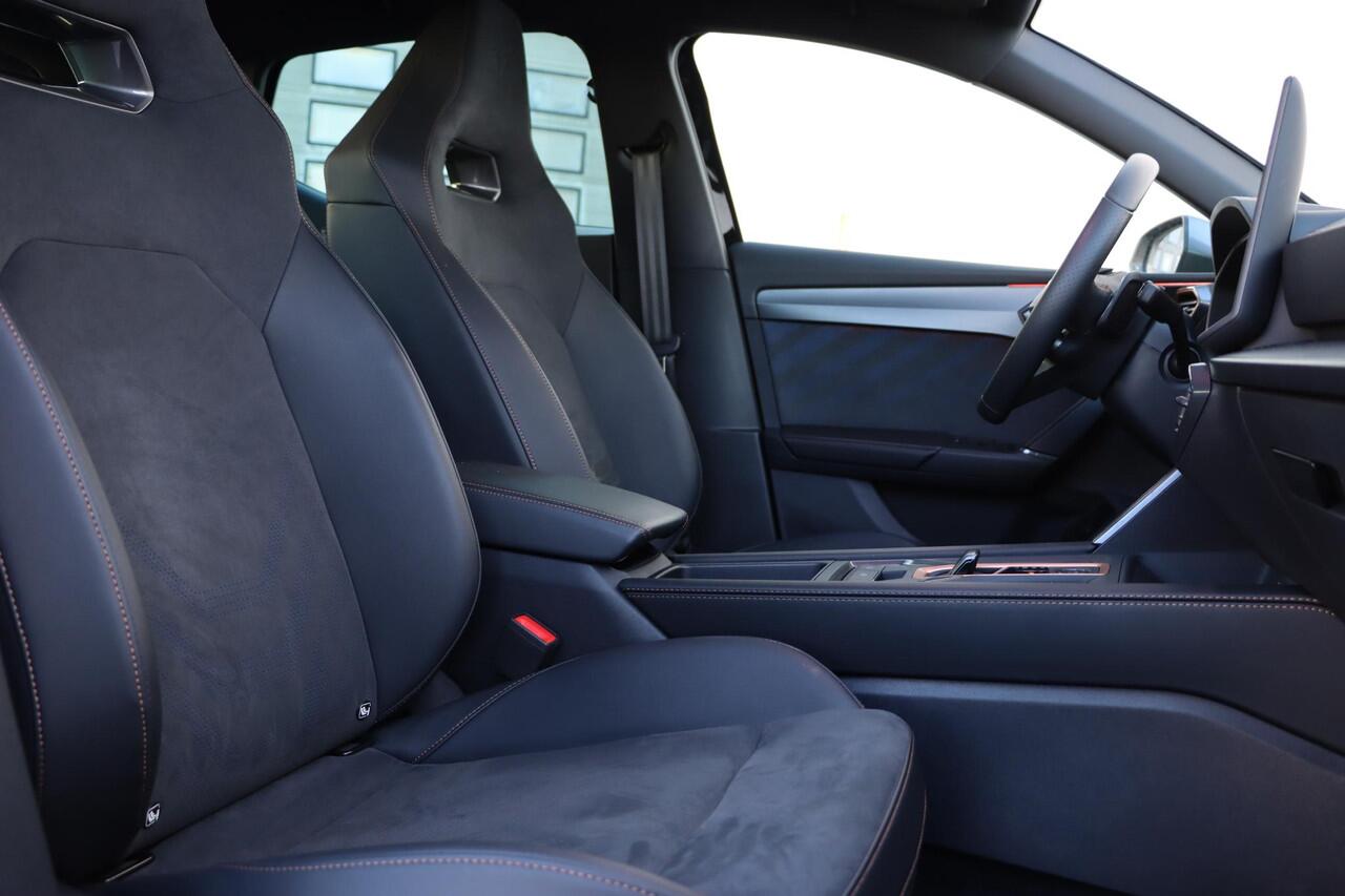 Cupra Leon 1.5 TSI e-Hybrid Business 204pk DSG6